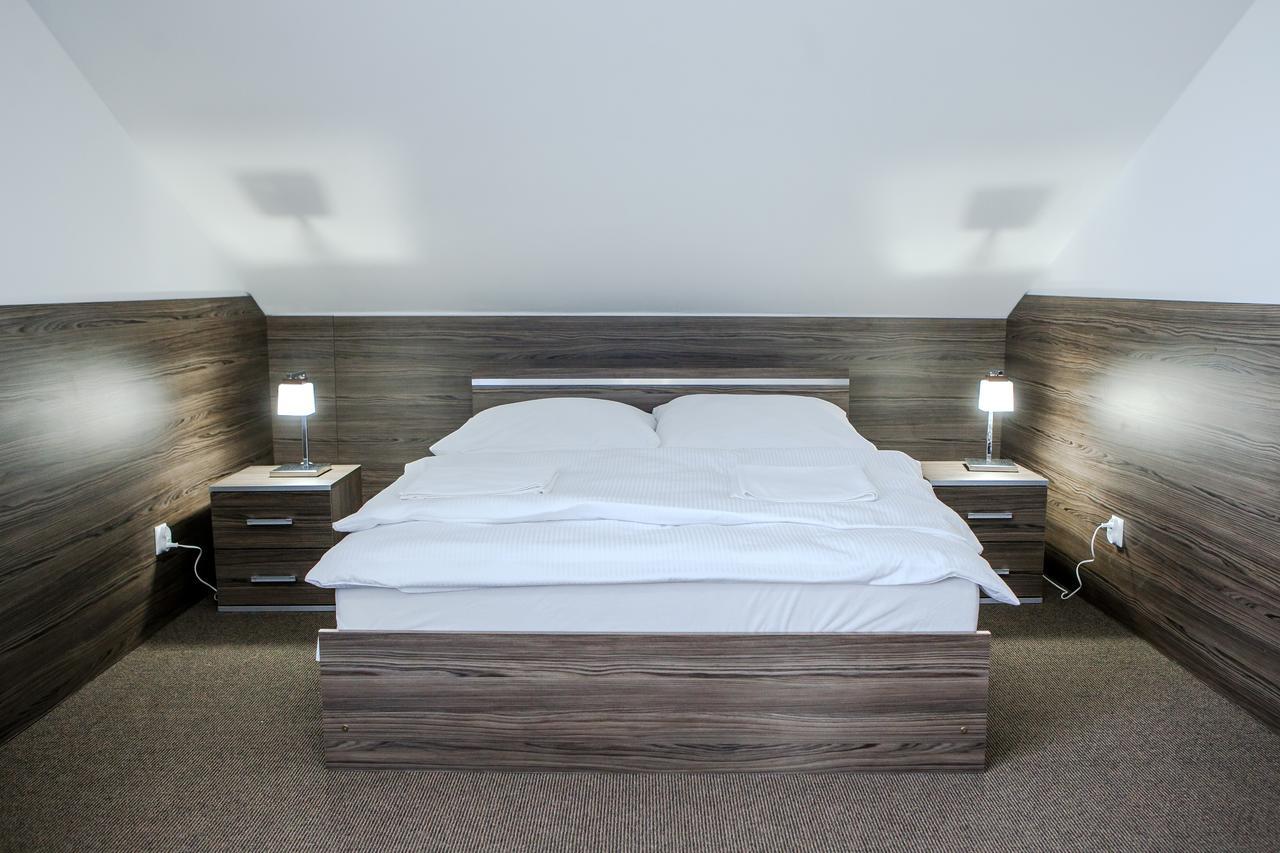 Motel Domowy Gosciniec Lomza Bagian luar foto